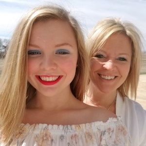 Meet your Posher, Kaitlyn